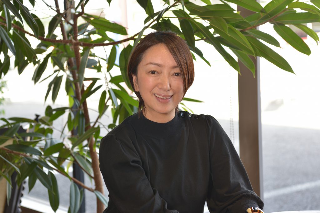 今泉店　店長　高橋記子